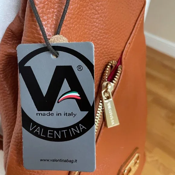 Made In Italy Leather Sling Backpack from VALENTINA - Picture 3 of 9